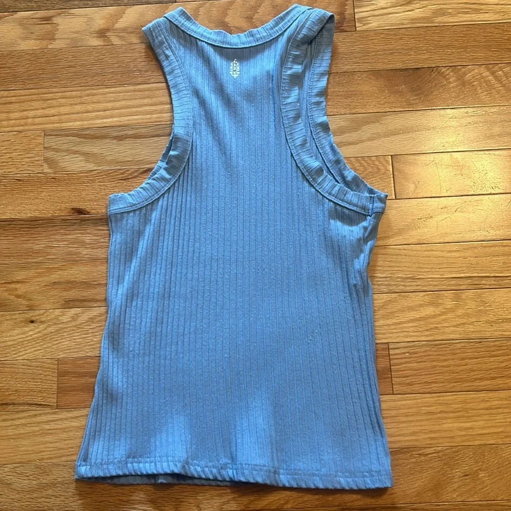 2 Free People blissed out tanks, both size small. Excellent condition- worn once - Picture 6 of 6